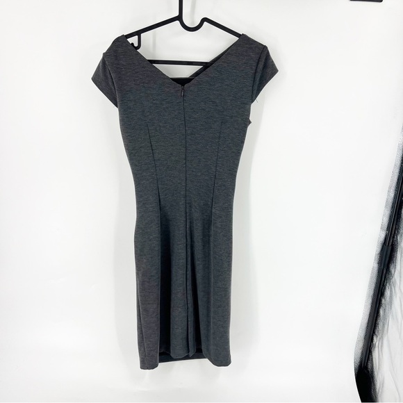 ✅ White House Black Market Grey Jersey Dress Ruched SIZE 0 - Picture 5 of 8